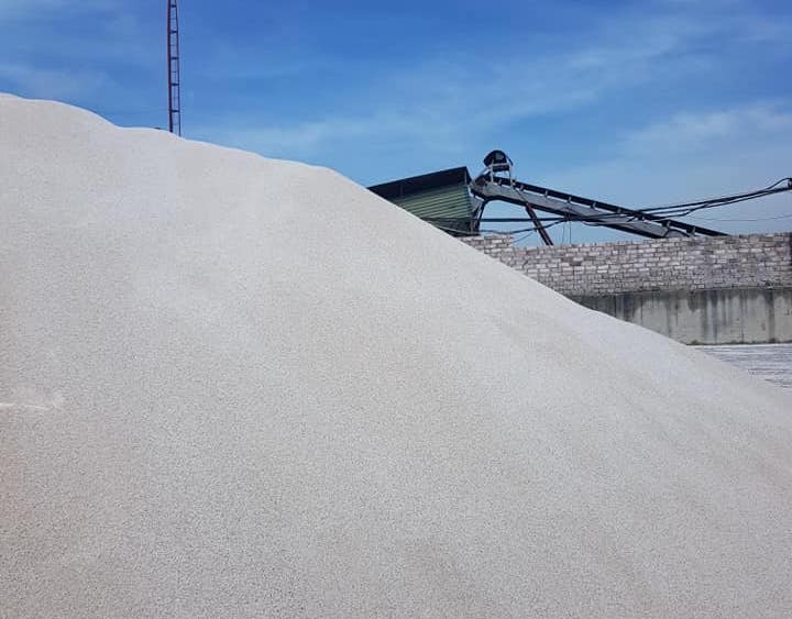 Cách lựa chọn được cát sỏi thạch anh phù hợp cho việc xử lý nước và môi trường